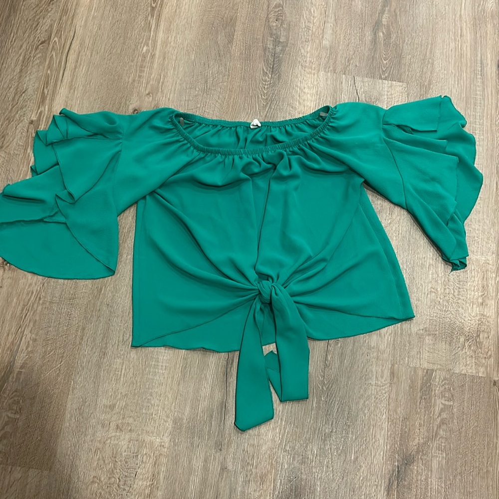 Green front tie shirt fr Tyche with adorable sleeve detail